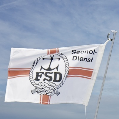 Flagge des Freiwilligen Seenot-Dienstes e.V.